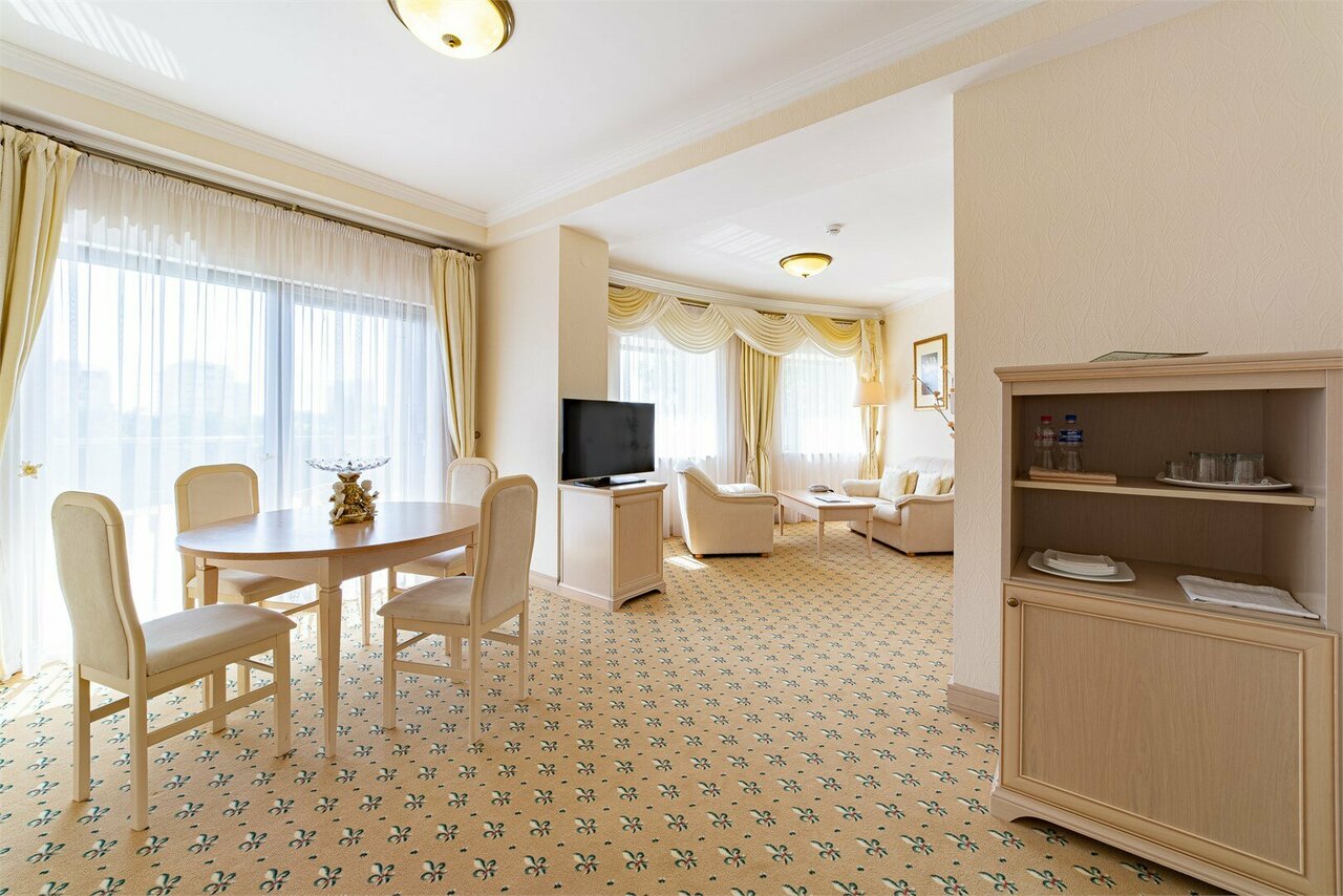 Гостиница Гранд отель Валентина Анапа