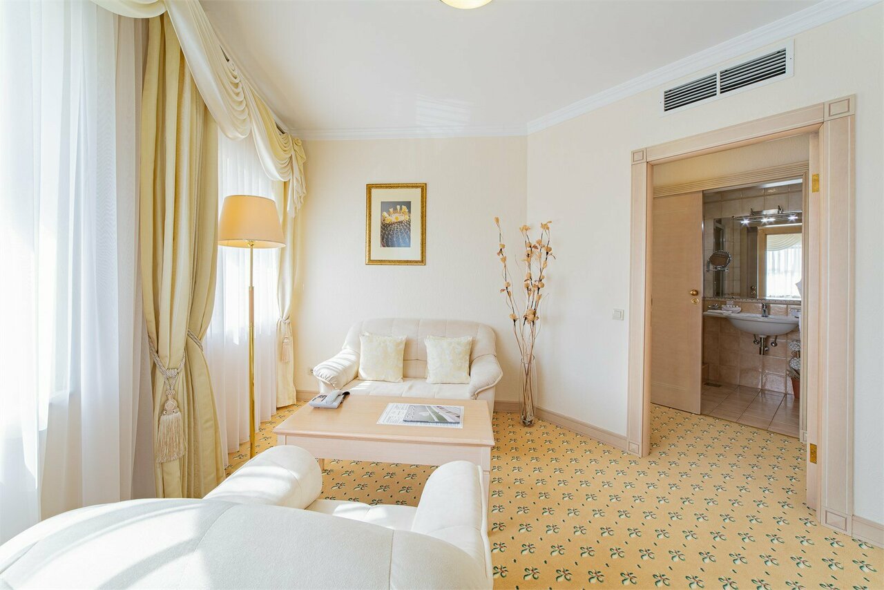 Гостиница Гранд отель Валентина Анапа