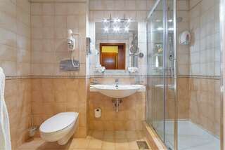 Гостиница Гранд отель Валентина Анапа Стандарт с двухместной кроватью-8