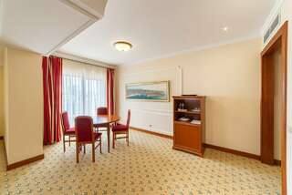 Гостиница Гранд отель Валентина Анапа Стандарт с двухместной кроватью-3